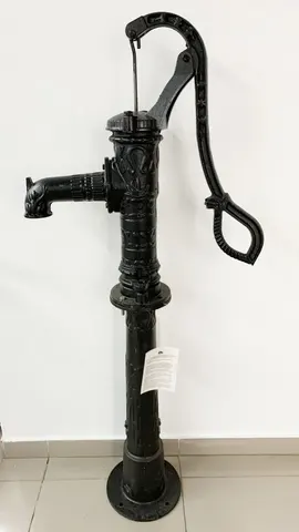 Насос ручний (помпа) Декор OMNIGENA ABISYNKA (чорний) 5/4" (32мм) — Photo 11