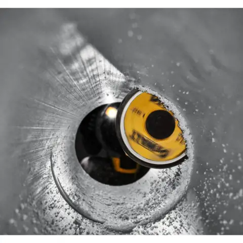 Насадка для різання труб DeWALT DT20563 (DWAIPCIR) — Photo 10